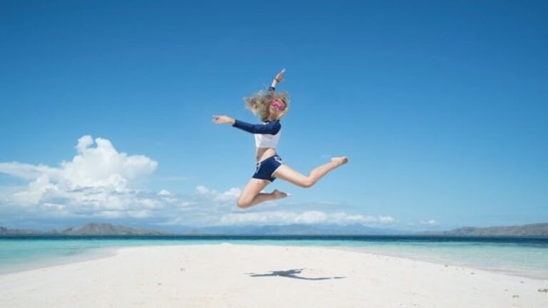 gaya foto di pantai